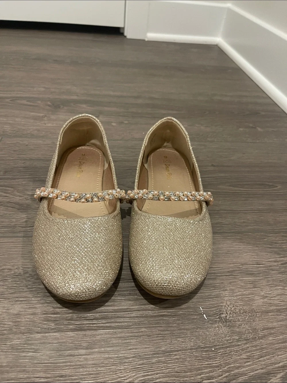 Girls Glitter Mary Jane Dress Shoes with Jeweled Strap - Gold